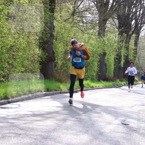 12.04.2026 - 45. Internationalen Wilhelmsburger Insellauf Yannick Fuchs http://msf.ph/oto/9479407 12.04.2026 10:17:40 Laufen 4580 meine-sportfotos.de