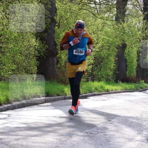 12.04.2026 - 45. Internationalen Wilhelmsburger Insellauf Yannick Fuchs http://msf.ph/oto/9479410 12.04.2026 10:17:40 Laufen 4580, 055 meine-sportfotos.de