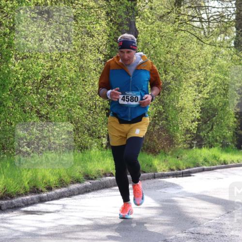 12.04.2026 - 45. Internationalen Wilhelmsburger Insellauf Yannick Fuchs http://msf.ph/oto/9479416 12.04.2026 10:17:41 Laufen 4580 meine-sportfotos.de