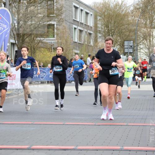 12.04.2026 - 45. Internationalen Wilhelmsburger Insellauf Strokosch-Dieckow http://msf.ph/oto/9479423 12.04.2026 12:59:31 Ziel 3728, 4023, 2009, 4875, 5276, 3017, 5111, 5124, 5644, 5718, 2082, 4741, 5191 meine-sportfotos.de