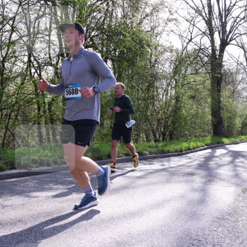 12.04.2026 - 45. Internationalen Wilhelmsburger Insellauf Yannick Fuchs http://msf.ph/oto/9479479 12.04.2026 10:30:07 Laufen  meine-sportfotos.de