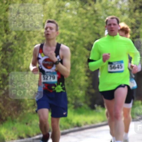 12.04.2026 - 45. Internationalen Wilhelmsburger Insellauf Yannick Fuchs http://msf.ph/oto/9479498 12.04.2026 10:17:49 Laufen 5279, 5645 meine-sportfotos.de