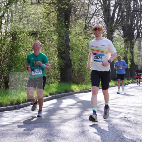 12.04.2026 - 45. Internationalen Wilhelmsburger Insellauf Yannick Fuchs http://msf.ph/oto/9479526 12.04.2026 10:30:11 Laufen  meine-sportfotos.de