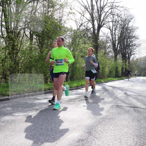 12.04.2026 - 45. Internationalen Wilhelmsburger Insellauf Yannick Fuchs http://msf.ph/oto/9479536 12.04.2026 10:17:52 Laufen 5645 meine-sportfotos.de