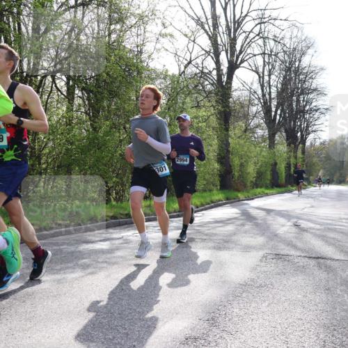 12.04.2026 - 45. Internationalen Wilhelmsburger Insellauf Yannick Fuchs http://msf.ph/oto/9479546 12.04.2026 10:17:52 Laufen 5645, 5279, 301, 2994 meine-sportfotos.de