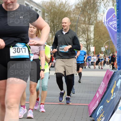 12.04.2026 - 45. Internationalen Wilhelmsburger Insellauf Strokosch-Dieckow http://msf.ph/oto/9479565 12.04.2026 12:59:36 Ziel 3017, 5111, 5124, 5644, 5718, 2082, 4741, 5191, 4287, 5219, 2068, 3246, 4035, 5244, 4128 meine-sportfotos.de