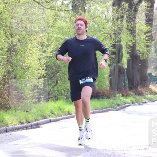 12.04.2026 - 45. Internationalen Wilhelmsburger Insellauf Yannick Fuchs http://msf.ph/oto/9479571 12.04.2026 10:17:55 Laufen 5344 meine-sportfotos.de