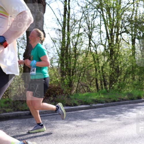 12.04.2026 - 45. Internationalen Wilhelmsburger Insellauf Yannick Fuchs http://msf.ph/oto/9479577 12.04.2026 10:30:14 Laufen  meine-sportfotos.de
