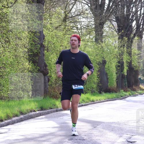 12.04.2026 - 45. Internationalen Wilhelmsburger Insellauf Yannick Fuchs http://msf.ph/oto/9479584 12.04.2026 10:17:56 Laufen  meine-sportfotos.de