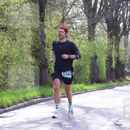 12.04.2026 - 45. Internationalen Wilhelmsburger Insellauf Yannick Fuchs http://msf.ph/oto/9479585 12.04.2026 10:17:56 Laufen 5344, 2181 meine-sportfotos.de