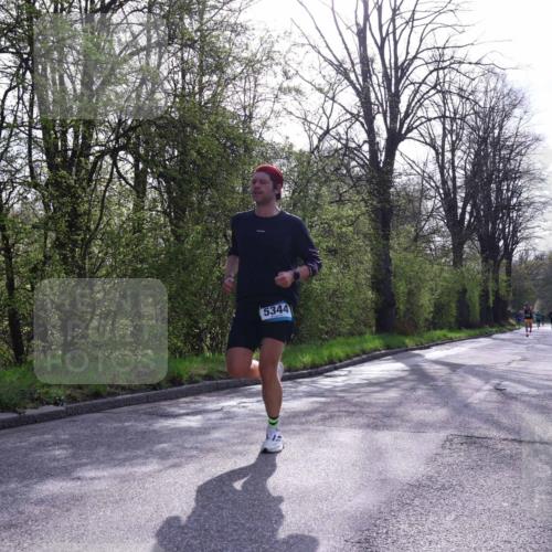 12.04.2026 - 45. Internationalen Wilhelmsburger Insellauf Yannick Fuchs http://msf.ph/oto/9479604 12.04.2026 10:17:58 Laufen 5344 meine-sportfotos.de