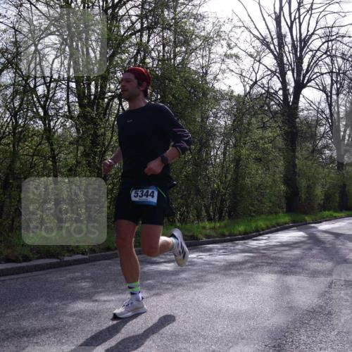 12.04.2026 - 45. Internationalen Wilhelmsburger Insellauf Yannick Fuchs http://msf.ph/oto/9479607 12.04.2026 10:17:58 Laufen 5344 meine-sportfotos.de