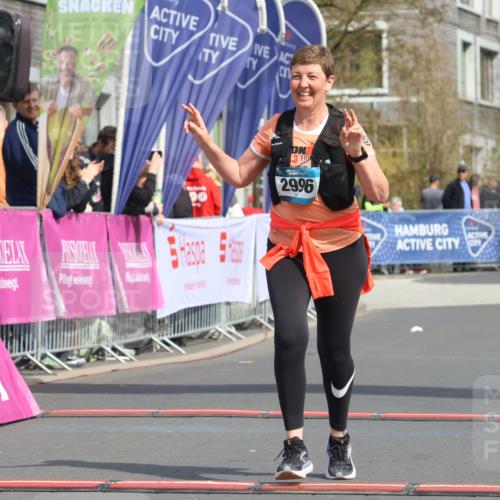 12.04.2026 - 45. Internationalen Wilhelmsburger Insellauf Strokosch-Dieckow http://msf.ph/oto/9479629 12.04.2026 11:47:29 Ziel 2996 meine-sportfotos.de
