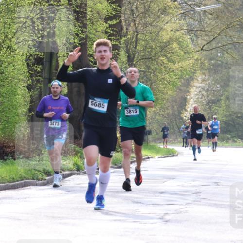 12.04.2026 - 45. Internationalen Wilhelmsburger Insellauf Yannick Fuchs http://msf.ph/oto/9479701 12.04.2026 10:18:08 Laufen 3473, 5685, 3815 meine-sportfotos.de