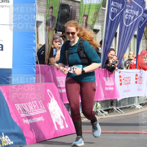 12.04.2026 - 45. Internationalen Wilhelmsburger Insellauf Strokosch-Dieckow http://msf.ph/oto/9479716 12.04.2026 11:47:54 Ziel 3148 meine-sportfotos.de