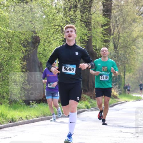 12.04.2026 - 45. Internationalen Wilhelmsburger Insellauf Yannick Fuchs http://msf.ph/oto/9479717 12.04.2026 10:18:09 Laufen 5685, 3815, 347 meine-sportfotos.de