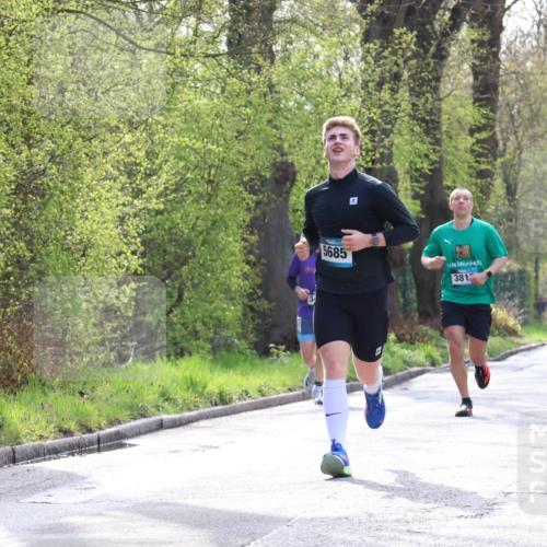 12.04.2026 - 45. Internationalen Wilhelmsburger Insellauf Yannick Fuchs http://msf.ph/oto/9479722 12.04.2026 10:18:09 Laufen 5685, 381 meine-sportfotos.de