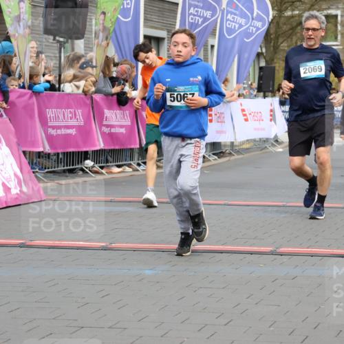 12.04.2026 - 45. Internationalen Wilhelmsburger Insellauf Strokosch-Dieckow http://msf.ph/oto/9479760 12.04.2026 12:59:51 Ziel 4187, 5067, 2069, 4761, 5179, 3192, 5635, 4917, 4171, 4170 meine-sportfotos.de