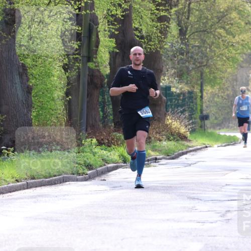 12.04.2026 - 45. Internationalen Wilhelmsburger Insellauf Yannick Fuchs http://msf.ph/oto/9479810 12.04.2026 10:18:18 Laufen 3562, 5473 meine-sportfotos.de