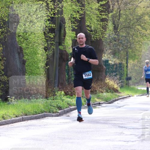12.04.2026 - 45. Internationalen Wilhelmsburger Insellauf Yannick Fuchs http://msf.ph/oto/9479814 12.04.2026 10:18:19 Laufen 3562, 5473 meine-sportfotos.de