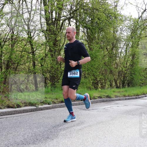 12.04.2026 - 45. Internationalen Wilhelmsburger Insellauf Yannick Fuchs http://msf.ph/oto/9479863 12.04.2026 10:18:26 Laufen 3562 meine-sportfotos.de