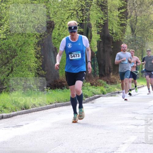 12.04.2026 - 45. Internationalen Wilhelmsburger Insellauf Yannick Fuchs http://msf.ph/oto/9479878 12.04.2026 10:18:33 Laufen 5473, 4651, 331, 44154 meine-sportfotos.de