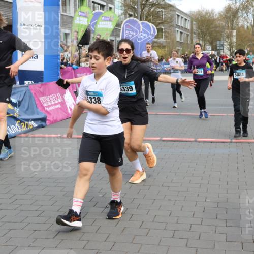 12.04.2026 - 45. Internationalen Wilhelmsburger Insellauf Strokosch-Dieckow http://msf.ph/oto/9479907 12.04.2026 13:00:08 Ziel 5339, 2006, 4096, 5081, 4623, 4620 meine-sportfotos.de