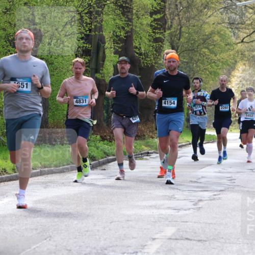 12.04.2026 - 45. Internationalen Wilhelmsburger Insellauf Yannick Fuchs http://msf.ph/oto/9479917 12.04.2026 10:18:38 Laufen 651, 4831, 429, 4154, 3514, 2265, 5452, 4883 meine-sportfotos.de