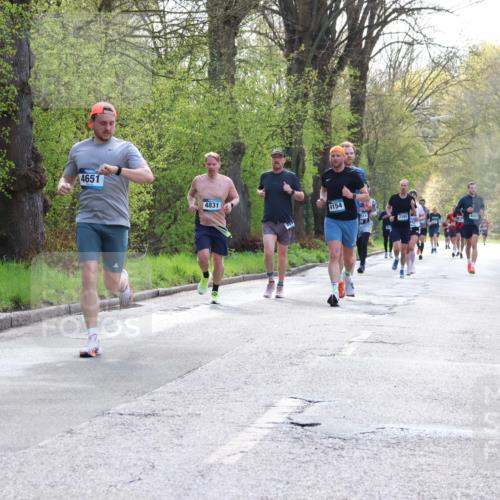12.04.2026 - 45. Internationalen Wilhelmsburger Insellauf Yannick Fuchs http://msf.ph/oto/9479938 12.04.2026 10:18:40 Laufen 4651, 4831, 4154, 2265, 4883 meine-sportfotos.de