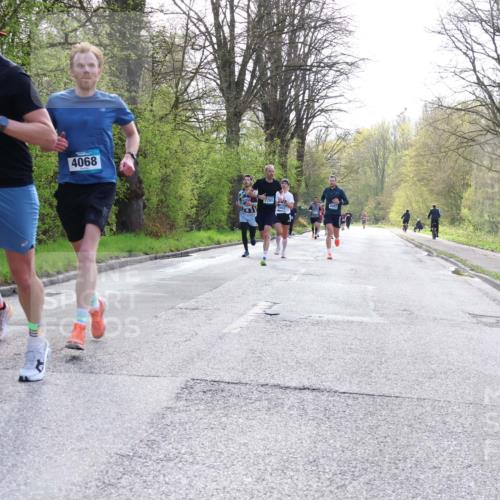 12.04.2026 - 45. Internationalen Wilhelmsburger Insellauf Yannick Fuchs http://msf.ph/oto/9479987 12.04.2026 10:18:45 Laufen 4154, 4068 meine-sportfotos.de