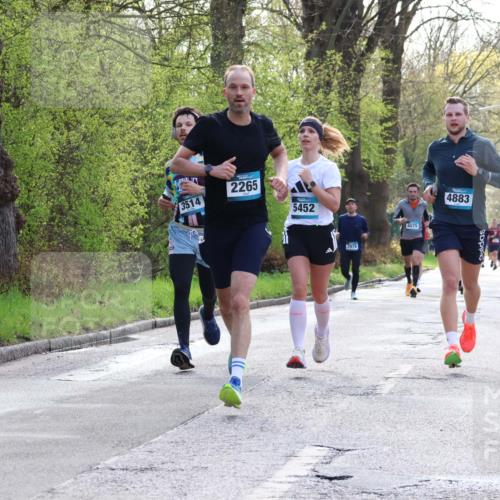 12.04.2026 - 45. Internationalen Wilhelmsburger Insellauf Yannick Fuchs http://msf.ph/oto/9480002 12.04.2026 10:18:46 Laufen 2265, 3514, 5452, 4075, 4883 meine-sportfotos.de