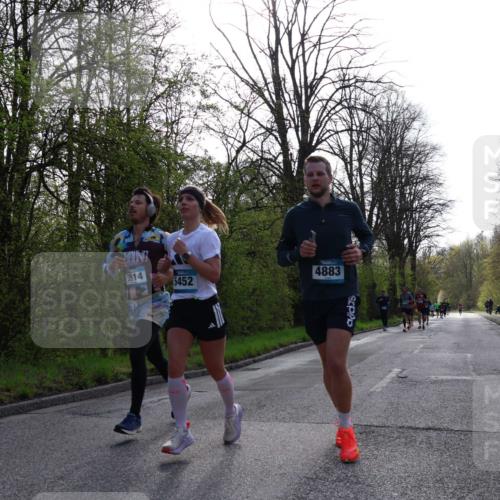 12.04.2026 - 45. Internationalen Wilhelmsburger Insellauf Yannick Fuchs http://msf.ph/oto/9480041 12.04.2026 10:18:49 Laufen 3514, 5452, 4883 meine-sportfotos.de