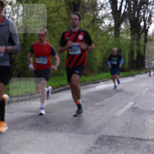 12.04.2026 - 45. Internationalen Wilhelmsburger Insellauf Yannick Fuchs http://msf.ph/oto/9480087 12.04.2026 10:18:55 Laufen 6107 meine-sportfotos.de
