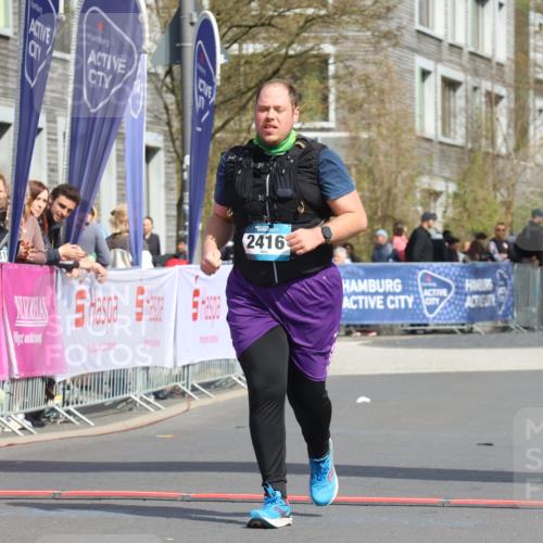 12.04.2026 - 45. Internationalen Wilhelmsburger Insellauf Strokosch-Dieckow http://msf.ph/oto/9480097 12.04.2026 11:50:42 Ziel 2416 meine-sportfotos.de