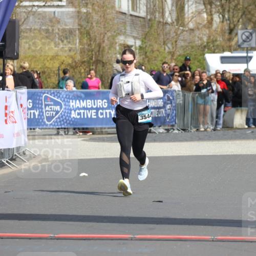 12.04.2026 - 45. Internationalen Wilhelmsburger Insellauf Strokosch-Dieckow http://msf.ph/oto/9480147 12.04.2026 11:52:22 Ziel 3544 meine-sportfotos.de