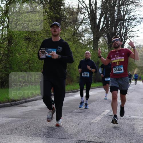 12.04.2026 - 45. Internationalen Wilhelmsburger Insellauf Yannick Fuchs http://msf.ph/oto/9480155 12.04.2026 10:19:07 Laufen 285, 3585, 4994, 5585 meine-sportfotos.de