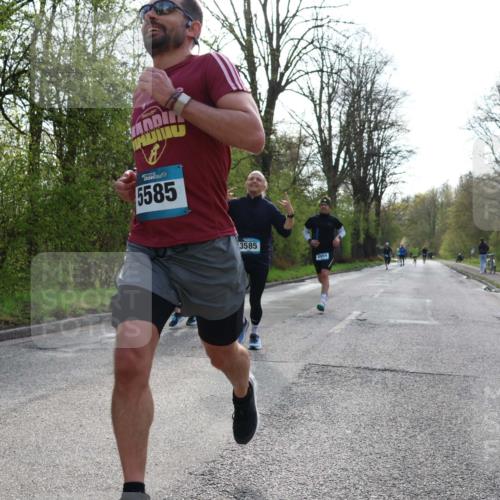 12.04.2026 - 45. Internationalen Wilhelmsburger Insellauf Yannick Fuchs http://msf.ph/oto/9480166 12.04.2026 10:19:08 Laufen 5585, 3585, 4994 meine-sportfotos.de