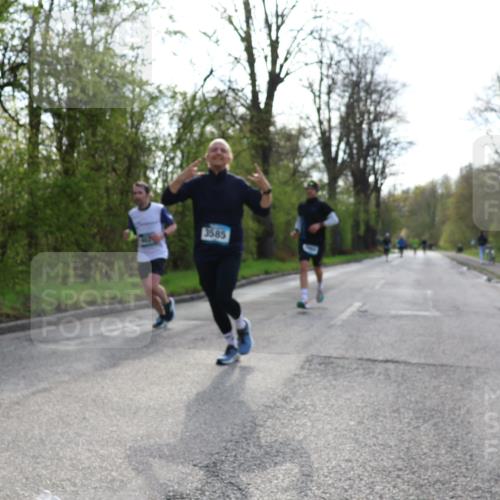 12.04.2026 - 45. Internationalen Wilhelmsburger Insellauf Yannick Fuchs http://msf.ph/oto/9480172 12.04.2026 10:19:08 Laufen 3585 meine-sportfotos.de