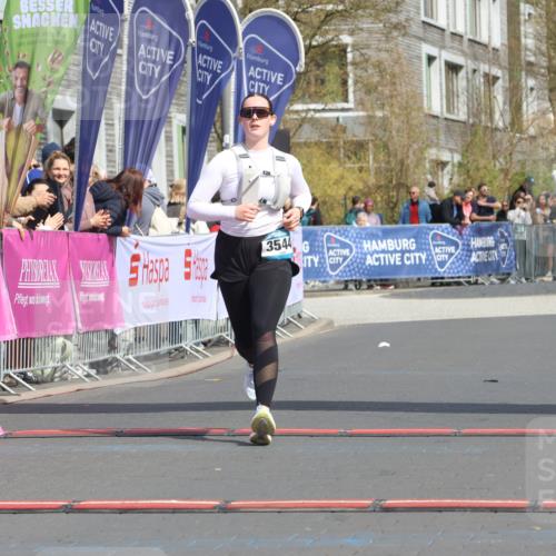12.04.2026 - 45. Internationalen Wilhelmsburger Insellauf Strokosch-Dieckow http://msf.ph/oto/9480179 12.04.2026 11:52:25 Ziel 3544 meine-sportfotos.de