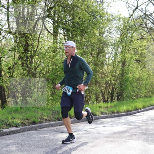 12.04.2026 - 45. Internationalen Wilhelmsburger Insellauf Yannick Fuchs http://msf.ph/oto/9480213 12.04.2026 10:19:19 Laufen 5316 meine-sportfotos.de