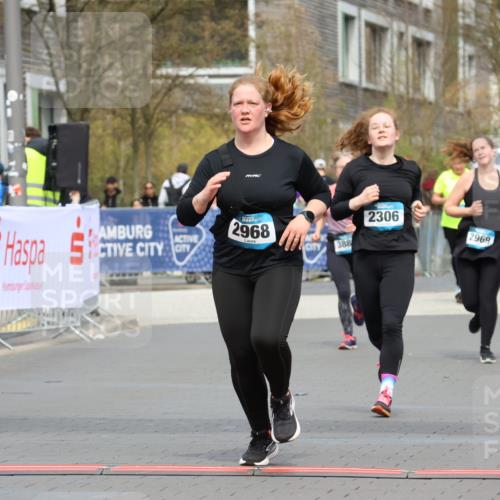 12.04.2026 - 45. Internationalen Wilhelmsburger Insellauf Strokosch-Dieckow http://msf.ph/oto/9480236 12.04.2026 13:27:32 Ziel 2968, 2306 meine-sportfotos.de