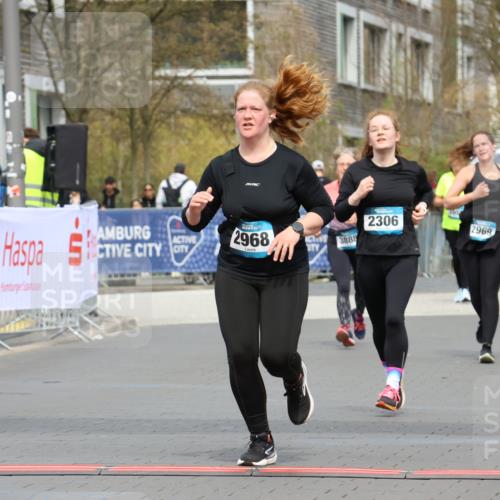 12.04.2026 - 45. Internationalen Wilhelmsburger Insellauf Strokosch-Dieckow http://msf.ph/oto/9480246 12.04.2026 13:27:32 Ziel 2968, 2306 meine-sportfotos.de