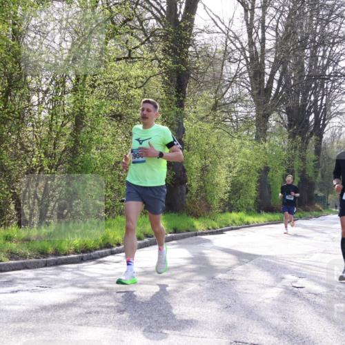 12.04.2026 - 45. Internationalen Wilhelmsburger Insellauf Yannick Fuchs http://msf.ph/oto/9480260 12.04.2026 10:19:23 Laufen 1904, 4995, 3141 meine-sportfotos.de