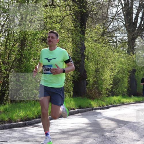 12.04.2026 - 45. Internationalen Wilhelmsburger Insellauf Yannick Fuchs http://msf.ph/oto/9480263 12.04.2026 10:19:24 Laufen 3904, 4995 meine-sportfotos.de