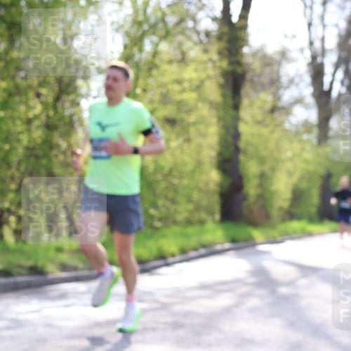12.04.2026 - 45. Internationalen Wilhelmsburger Insellauf Yannick Fuchs http://msf.ph/oto/9480267 12.04.2026 10:19:24 Laufen  meine-sportfotos.de