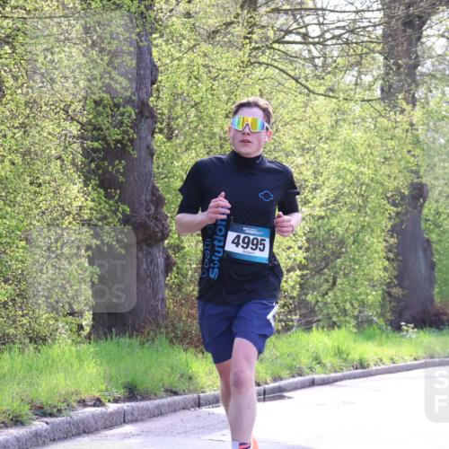 12.04.2026 - 45. Internationalen Wilhelmsburger Insellauf Yannick Fuchs http://msf.ph/oto/9480290 12.04.2026 10:19:27 Laufen 4995 meine-sportfotos.de