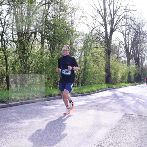 12.04.2026 - 45. Internationalen Wilhelmsburger Insellauf Yannick Fuchs http://msf.ph/oto/9480313 12.04.2026 10:19:28 Laufen 4995 meine-sportfotos.de