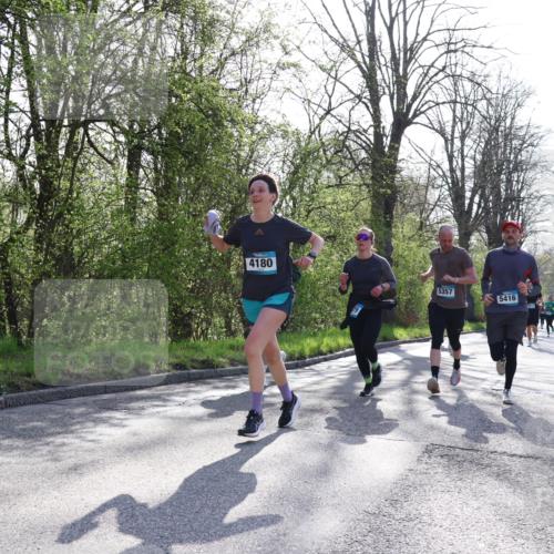 12.04.2026 - 45. Internationalen Wilhelmsburger Insellauf Yannick Fuchs http://msf.ph/oto/9480315 12.04.2026 10:30:51 Laufen  meine-sportfotos.de