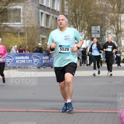 12.04.2026 - 45. Internationalen Wilhelmsburger Insellauf Strokosch-Dieckow http://msf.ph/oto/9480346 12.04.2026 13:27:17 Ziel  meine-sportfotos.de