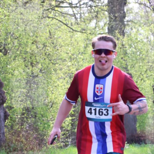 12.04.2026 - 45. Internationalen Wilhelmsburger Insellauf Yannick Fuchs http://msf.ph/oto/9480365 12.04.2026 10:19:35 Laufen 4163 meine-sportfotos.de